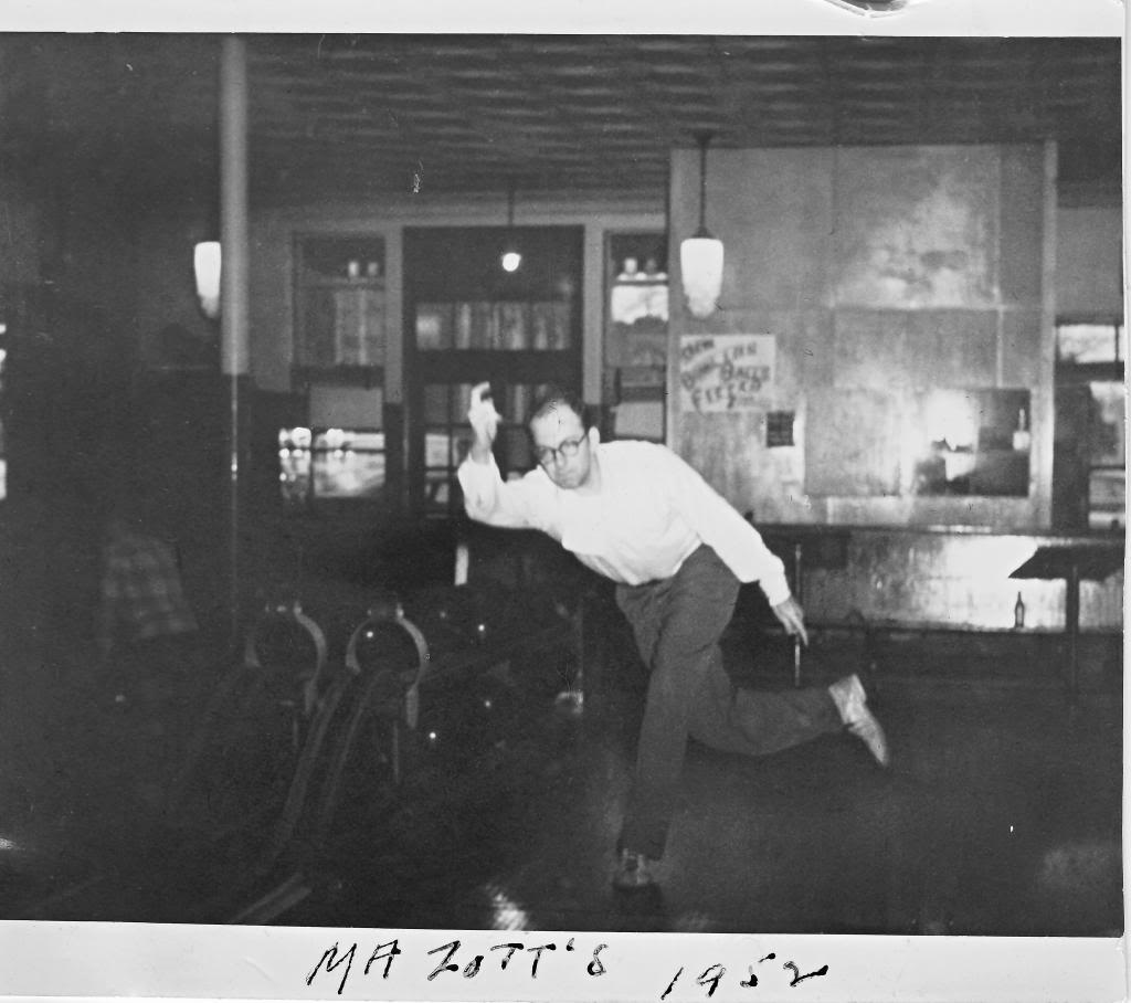 1952 @ Ma Zott's